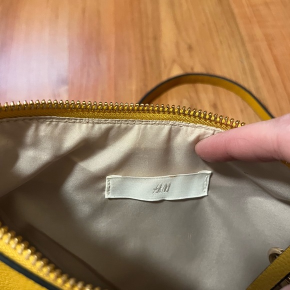 H&M yellow mini shoulder bag - Picture 2 of 2